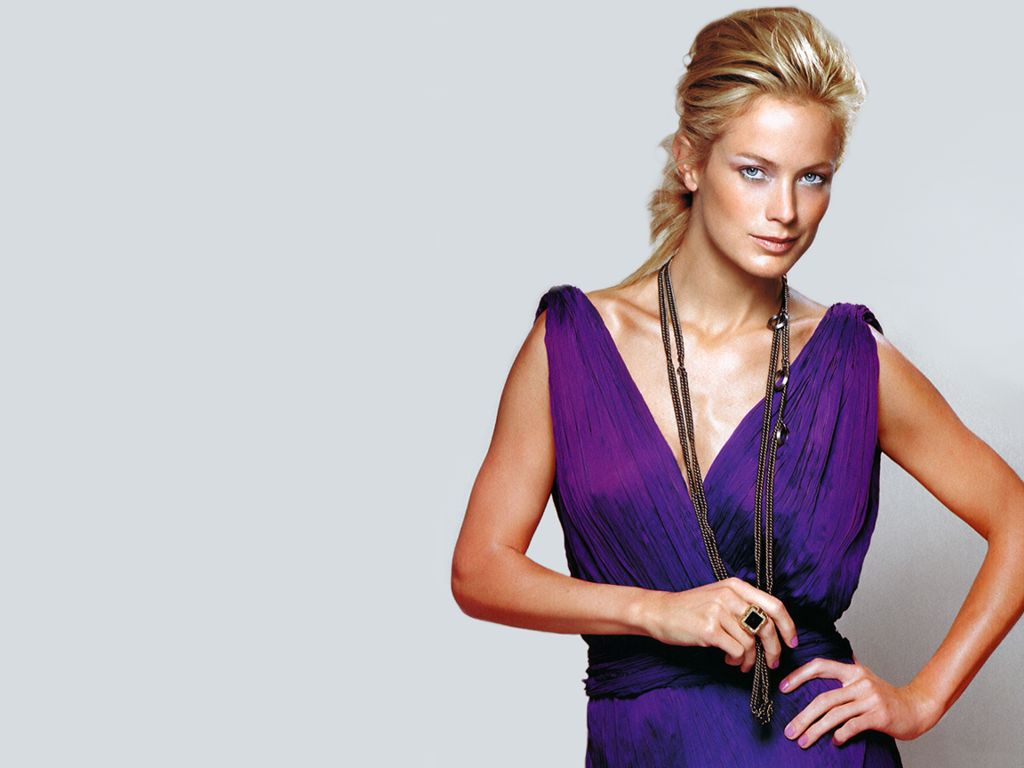 Carolyn Murphy #72404