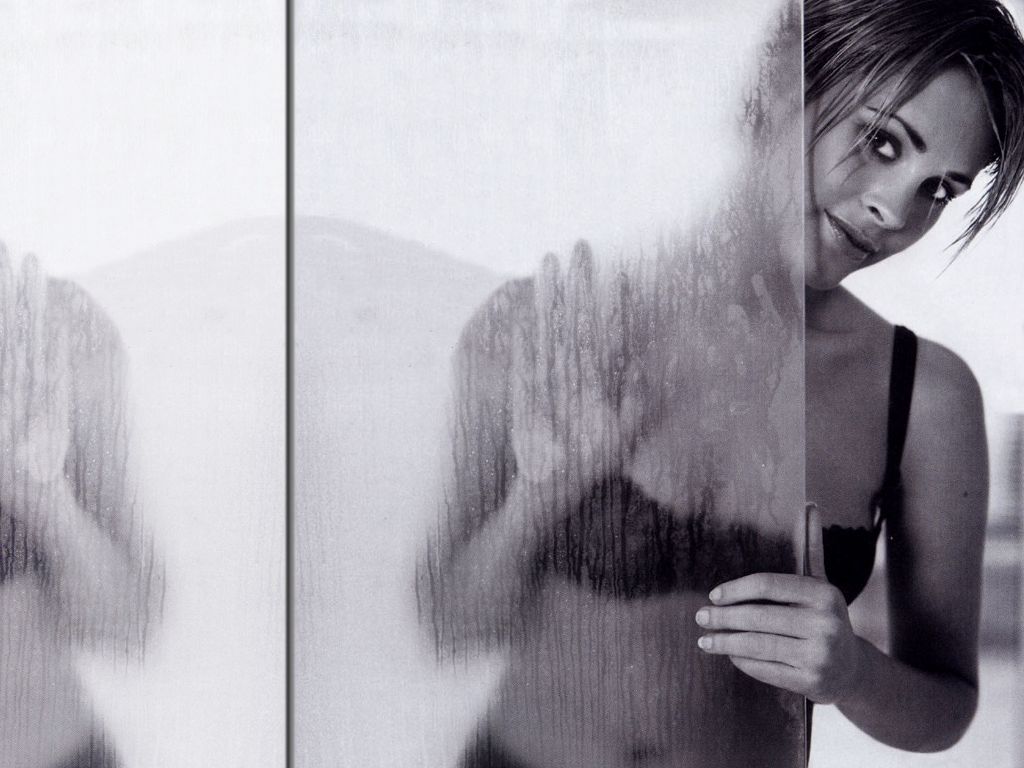 Jenni Falconer #78681