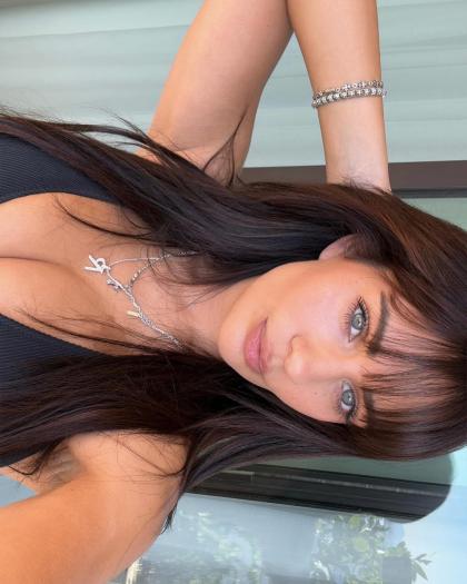 Holly Peers photo 63417