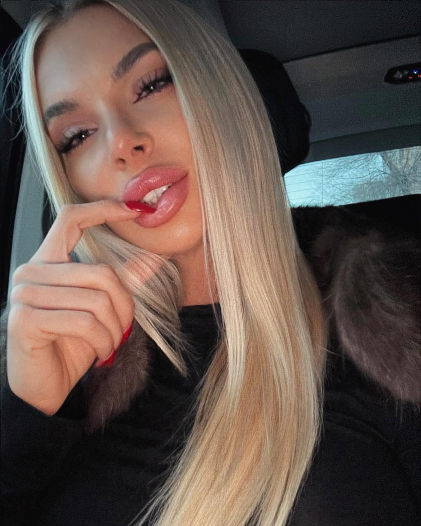 Olya Goncharuk #63935