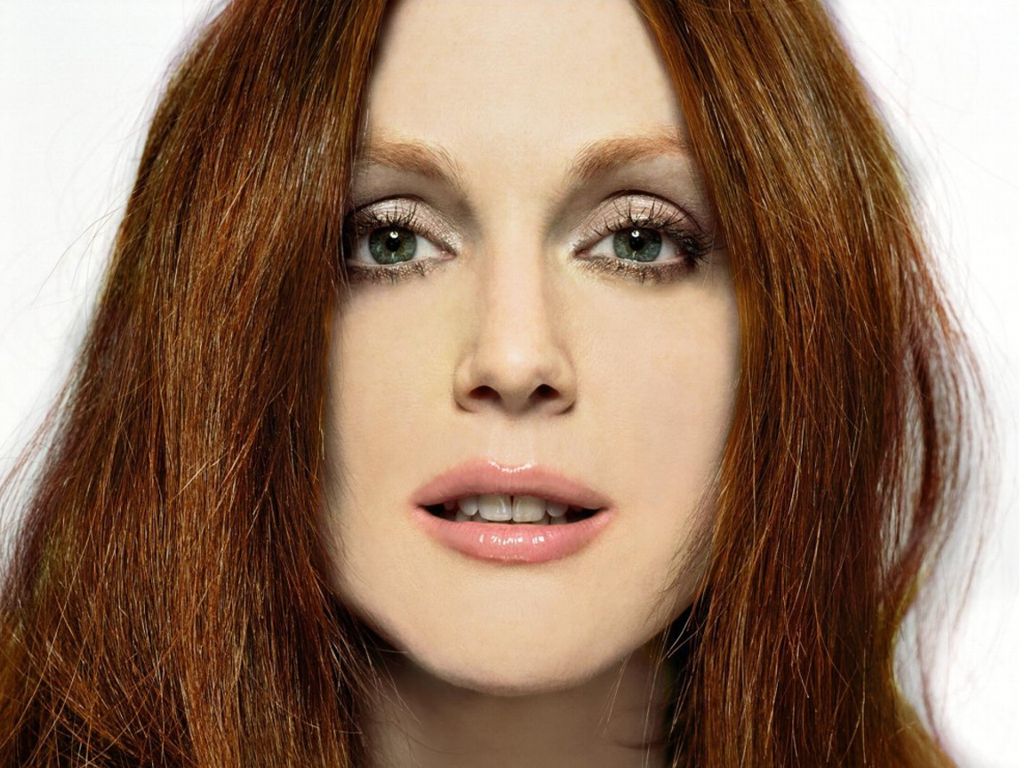 Julianne Moore #79390