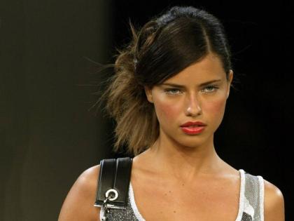 Adriana Lima photo 25330
