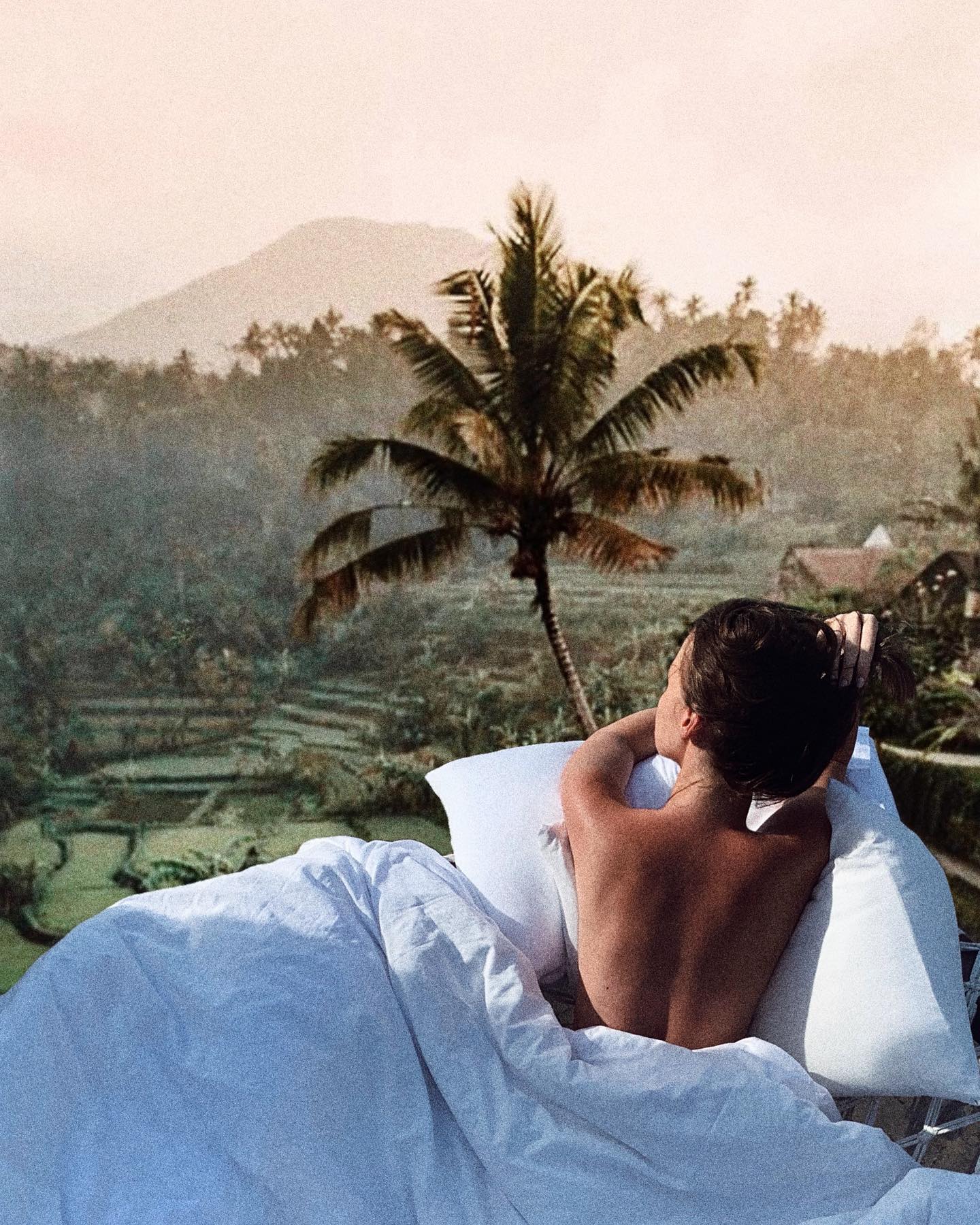 Julia Neezlaya #65204