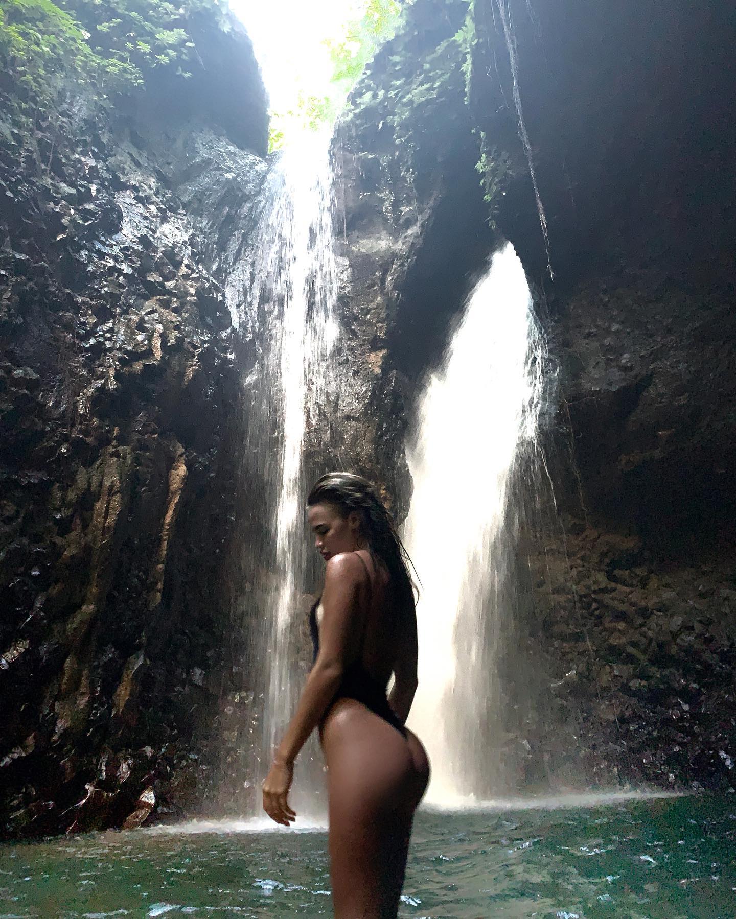 Julia Neezlaya #65205