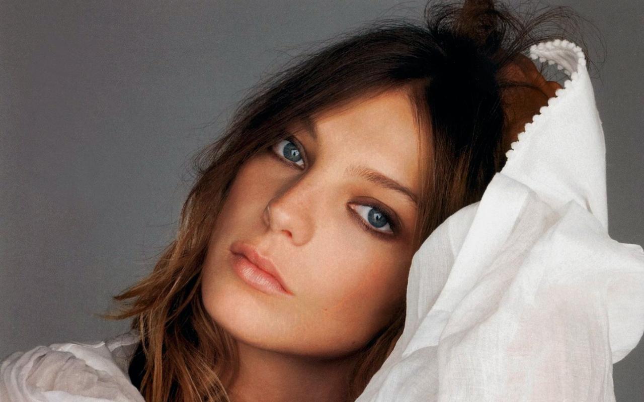 Daria Werbowy #241124