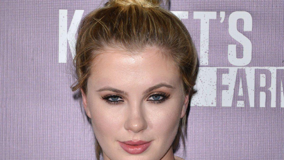 Ireland Baldwin #73336