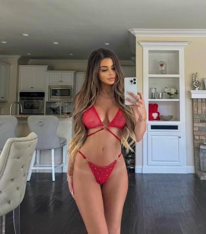 Julianne photo 65982