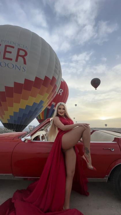 Jelena Unikat photo 701