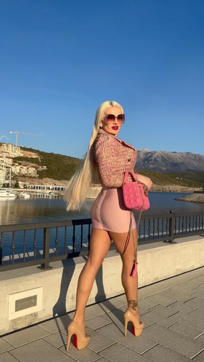 Jelena Unikat photo 724