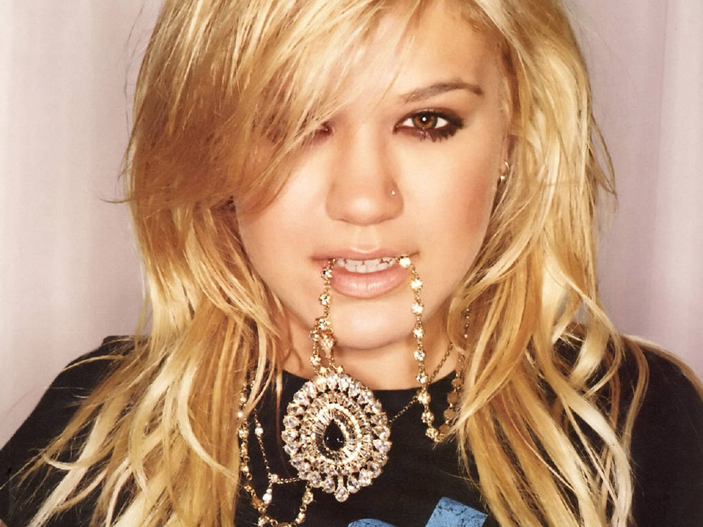 Kelly Clarkson #80761