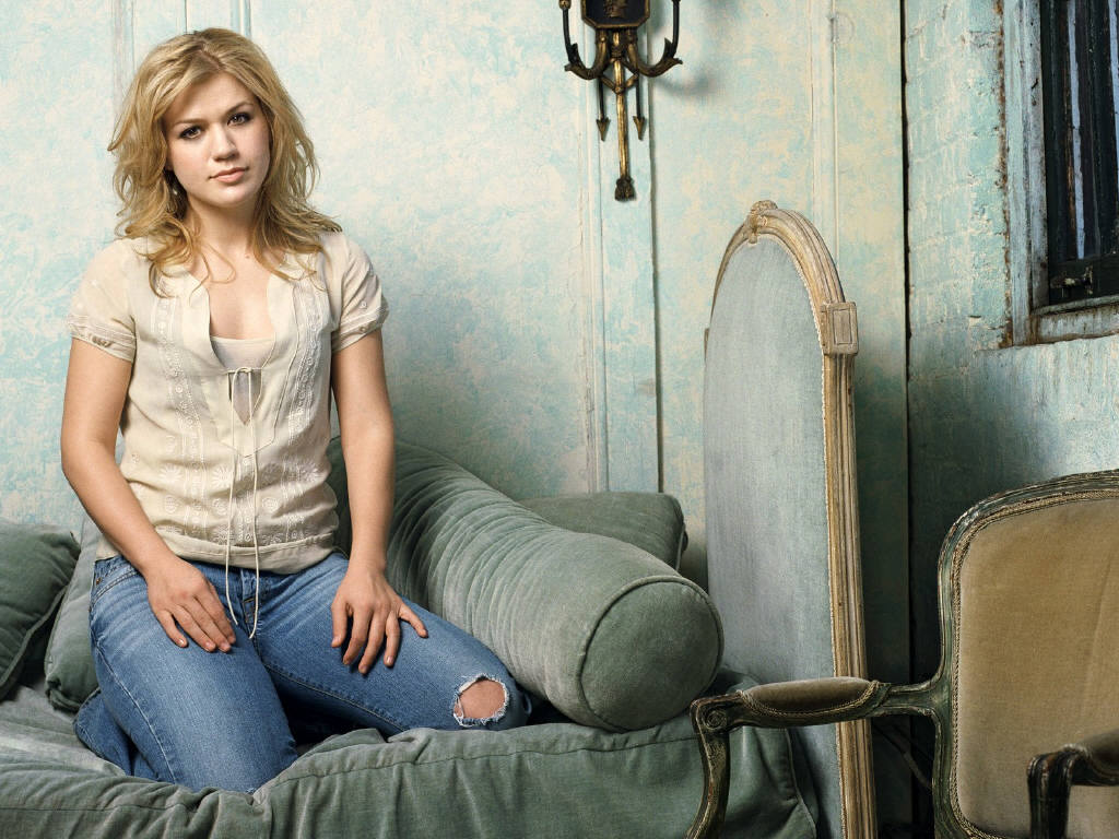 Kelly Clarkson #80790