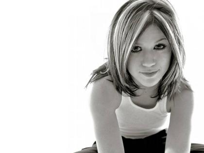 Kelly Clarkson photo 80729