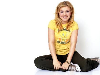 Kelly Clarkson photo 80778