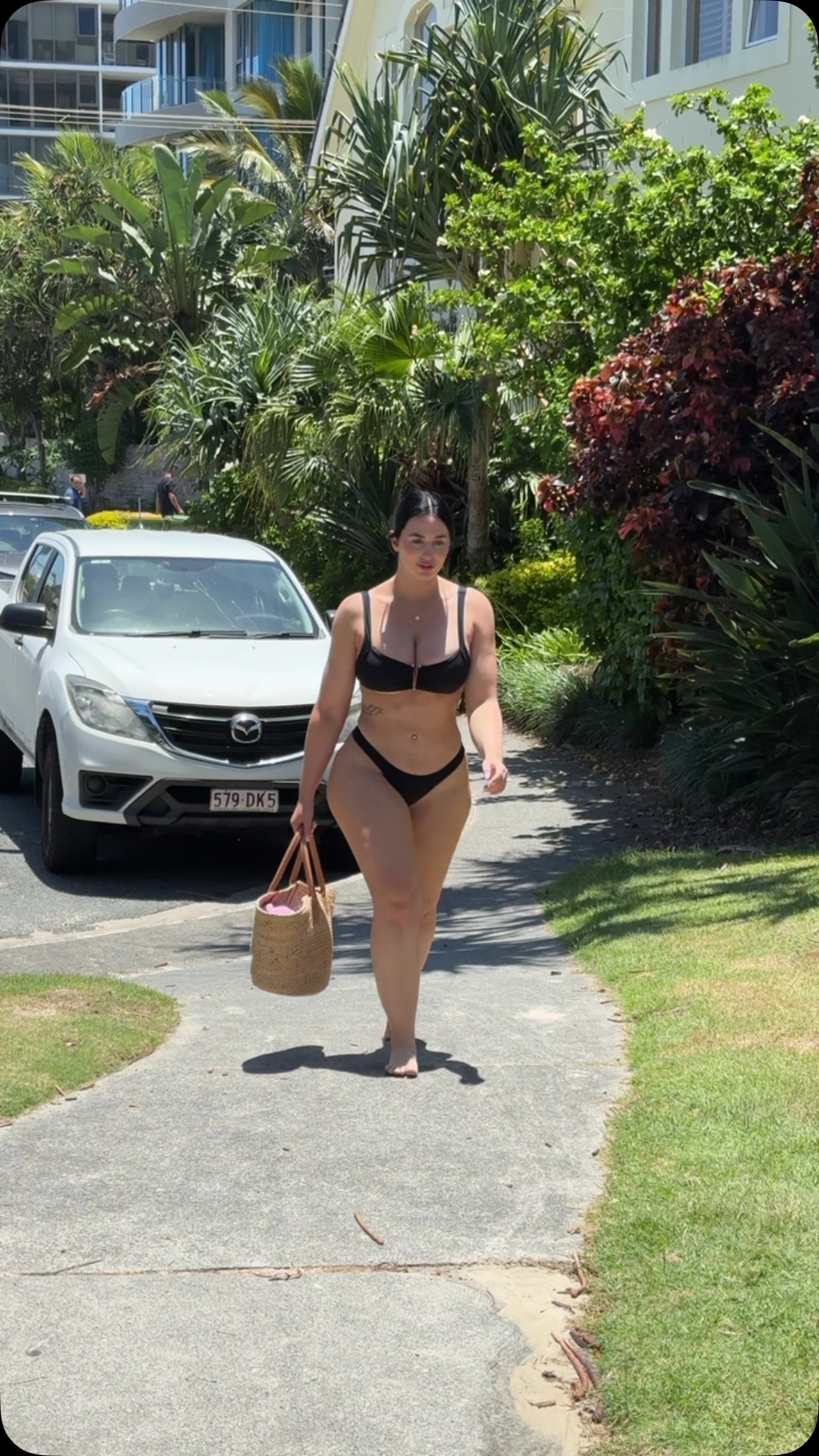 Izzy Belisimo #68607