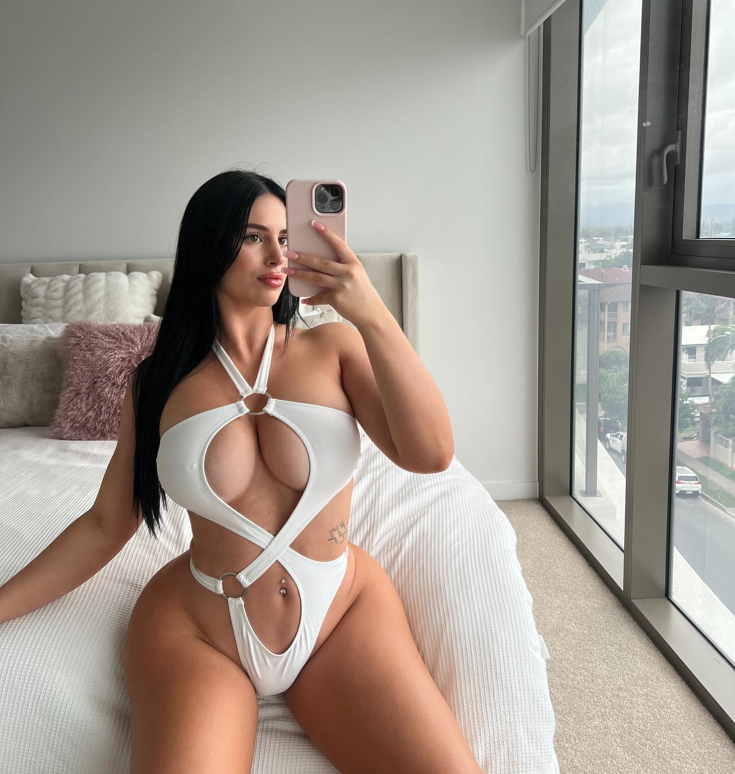 Izzy Belisimo #68651