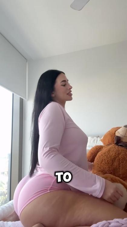 Izzy Belisimo photo 68613