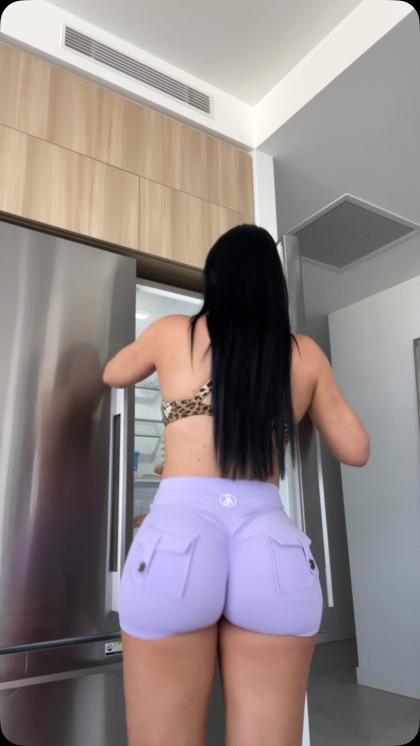 Izzy Belisimo photo 68624