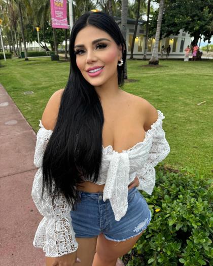 Vianey Frias photo 69775