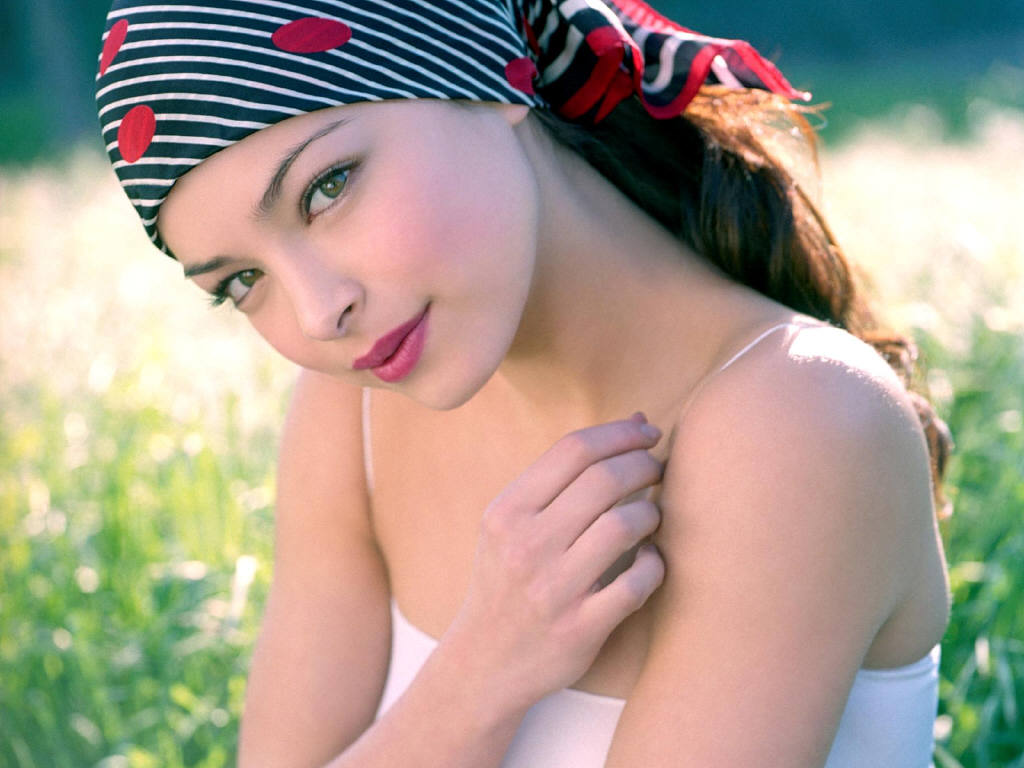 Kristin Kreuk #82166