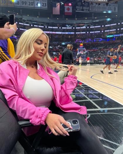 Savannah Bond photo 70796