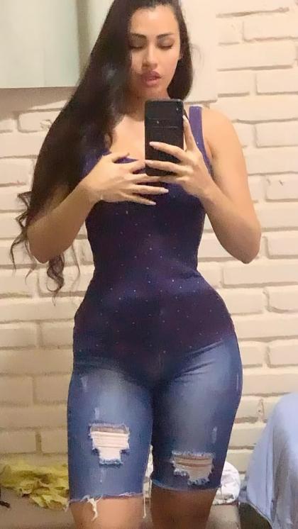 Bella Araujo photo 5091