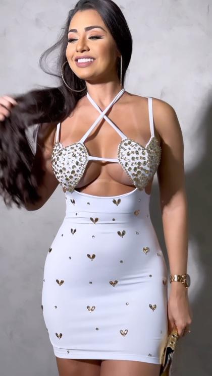 Bella Araujo photo 5092